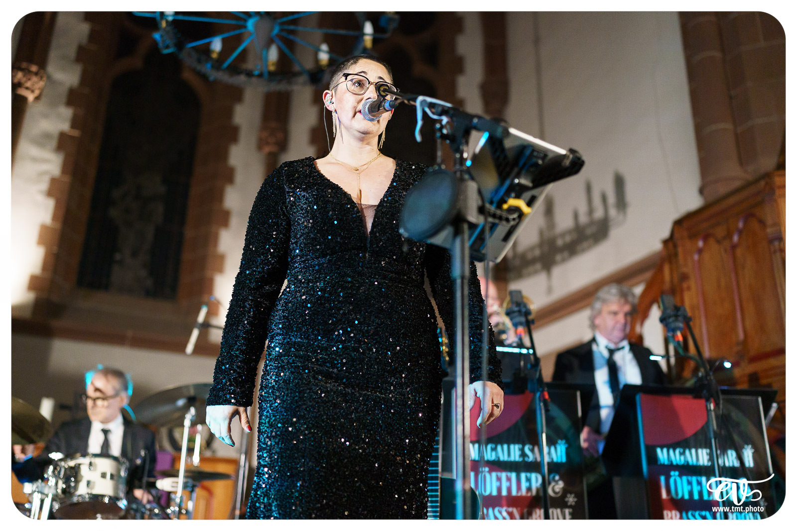 MAGALIE SARAH LÖFFLER AND THE BRASS 'N GROOVE BAND